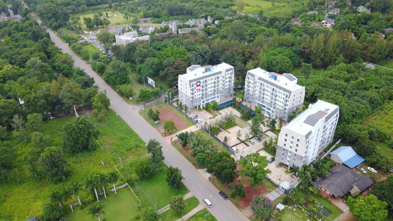 ホテル Courtyard Khaoyai ナコーン・ラーチャシーマー エクステリア 写真