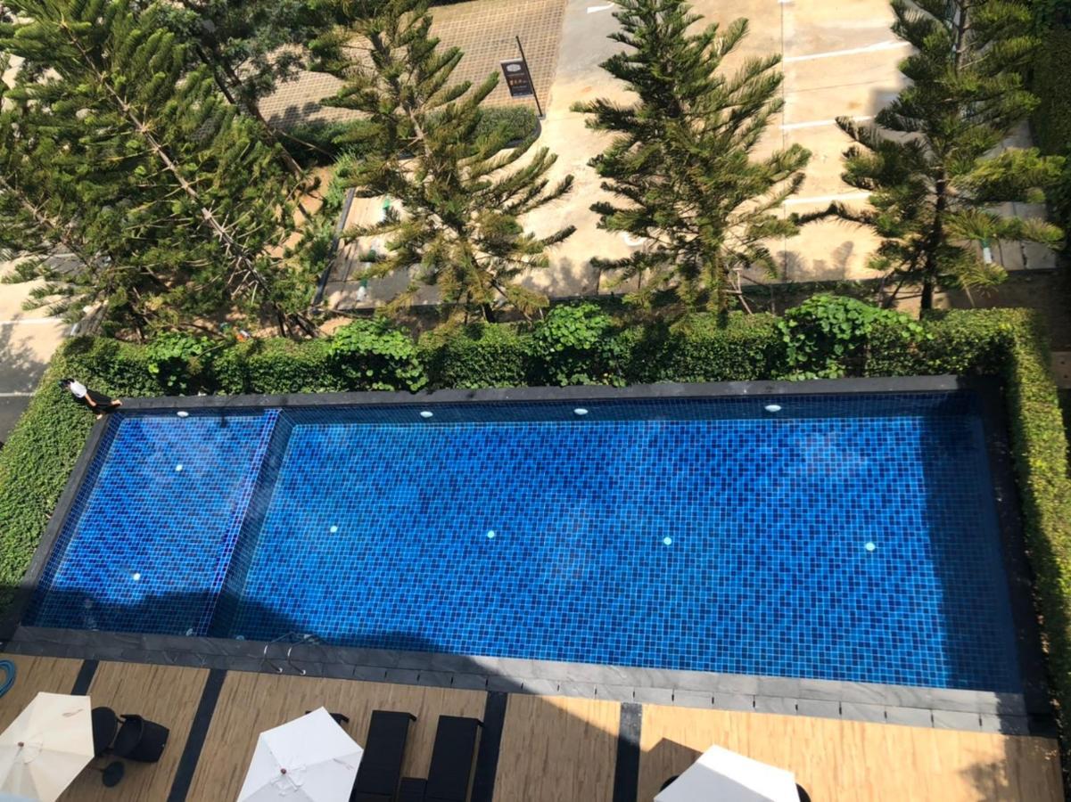ホテル Courtyard Khaoyai ナコーン・ラーチャシーマー エクステリア 写真
